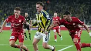 Fenerbahçe, Antalyaspor Karşısında Zirve Mücadelesine Çıkıyor