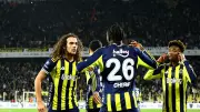 Fenerbahçe, Fatih Karagümrük Karşısında Zirve Yolunda!