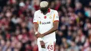 Galatasaray'da Osimhen Şoku: Kırık Kol Sezonu Kapatabilir