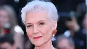 Maye Musk İstanbul'da: Kitap İmza Gününde Okuyucularla Buluştu
