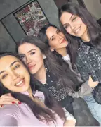 Mesut Özil ve Berkay Şahin Çiftlerinin Üçüncü Bebek Heyecanı