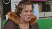 Mickey Rourke'tan Evsiz Kalma Açıklaması: Kirayı Özellikle Ödemedim