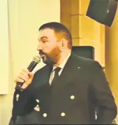 Mustafa Topaloğlu'nun Sahne Terki: Sanatçı Onuruna Saygı Duruşu