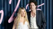 Sienna Miller: Yaşlı Kadın-Genç Erkek İlişkisi Fetiş Olarak Görülmesin