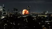 İsrail-İran Savaşında 3. Gün: Tahran'da Patlamalar, Lübnan Tehdidi ve ABD Üslerine Saldırı