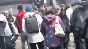 İstanbul'da Yoğun Yağış Metroyu Bastı, Trafik Felç Oldu