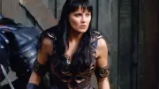 Zeyna Efsanesi Lucy Lawless, 57 Yaşında Yıllara Meydan Okuyor!