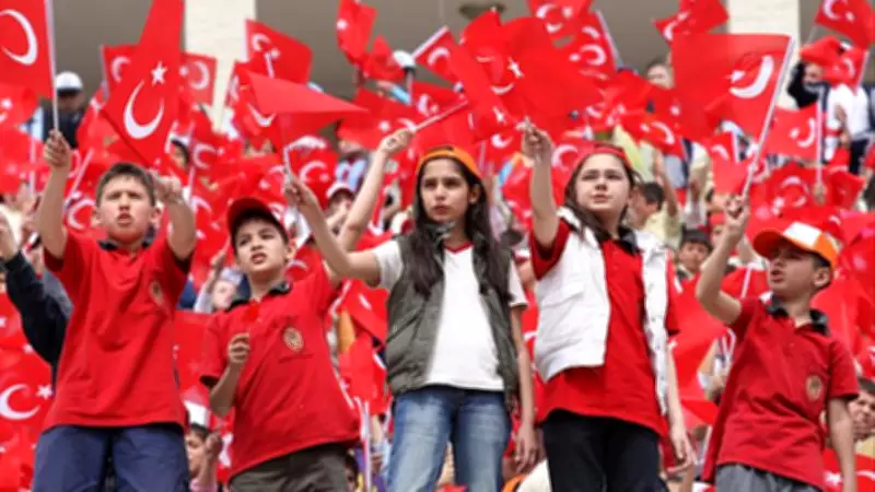 23 Nisan Resmi Tatil Mi? Okullar, İş Yerleri Açık Mı? Toplu Taşıma Ücretsiz Mi?
