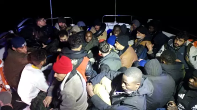 30 Göçmen, Ege Denizi'nde Son Anda Kurtarıldı