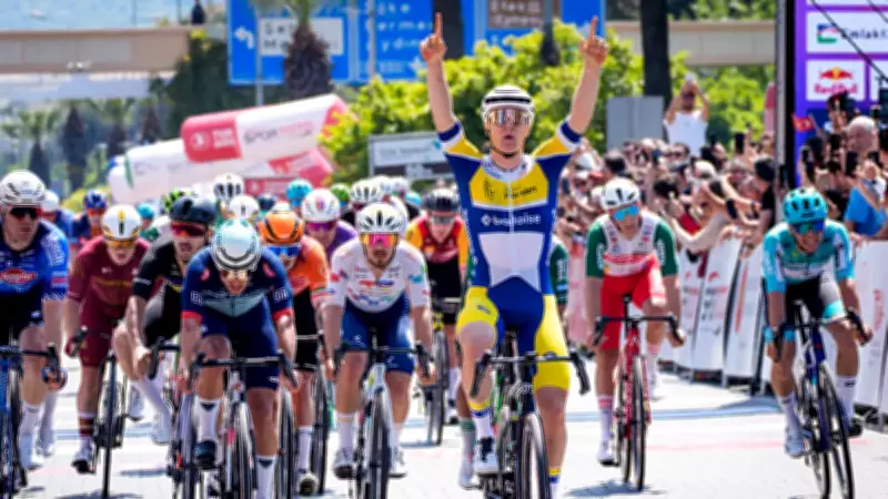 61. Cumhurbaşkanlığı Bisiklet Turu: Çeşme-Selçuk Etabını Tom Crabbe Kazandı