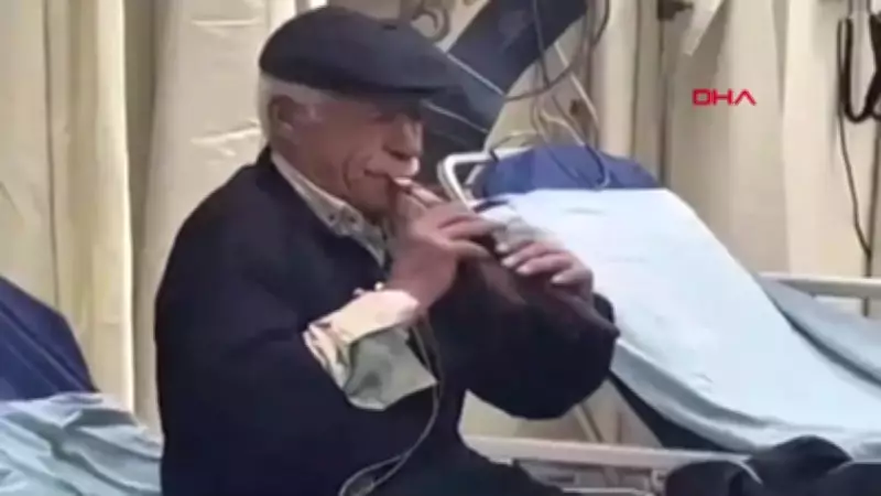 86 Yaşındaki Zurnacı Nazım Koç, Acil Serviste 'Acımı Hafifletiyor' Diyerek Zurna Çaldı