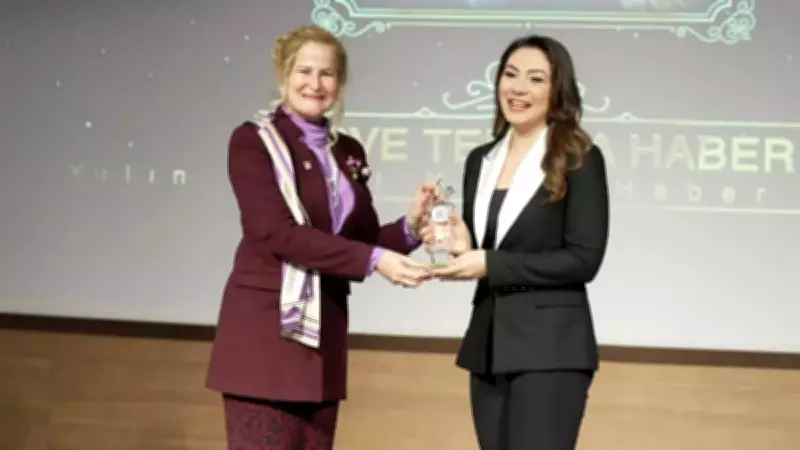 A Haber Spikeri Merve Tepe'ye Öğrenci Oylarıyla 'Yılın En İyi Kadın Haber Spikeri' Ödülü