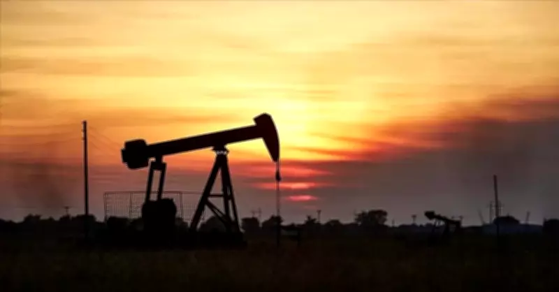 ABD'de Petrol Stokları Beklenenden Fazla Azaldı, Piyasalar Hareketlendi