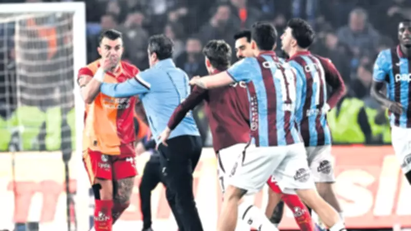 Abdülkerim Bardakçı, Galatasaray'ın Kayserispor Maçında Kırmızı Kart Gördü