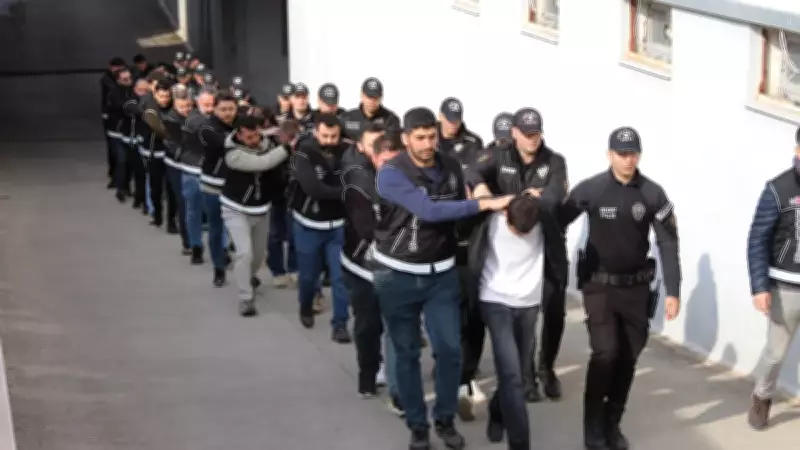 Adana'da Atık Tesisi Görünümünde Kaçak Sigara Fabrikasına Büyük Operasyon