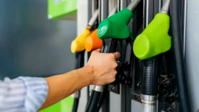 Akaryakıt Fiyatlarında Beklenen İndirim: Motorine 14.55 TL, Benzine 1.61 TL Düşüş