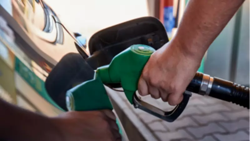 Akaryakıta Zam Geldi: Motorin 85 TL'yi Aştı, Benzin 70 TL'ye Yaklaştı