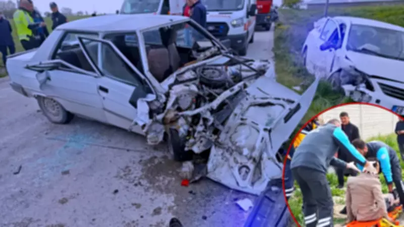 Aksaray'da feci kaza: 2 otomobil çarpıştı, 4 kişi yaralandı