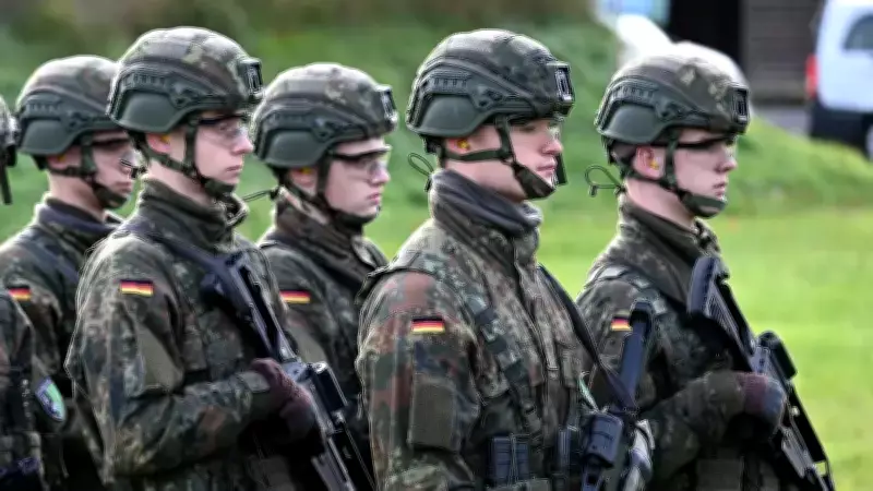 Almanya'da Yeni Askerlik Kuralı: Erkeklerin Ülkeyi Terki İzne Bağlandı