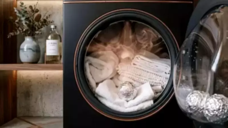 Çamaşır Makinesine Alüminyum Folyo Atınca Olanlar Herkesi Şaşırttı