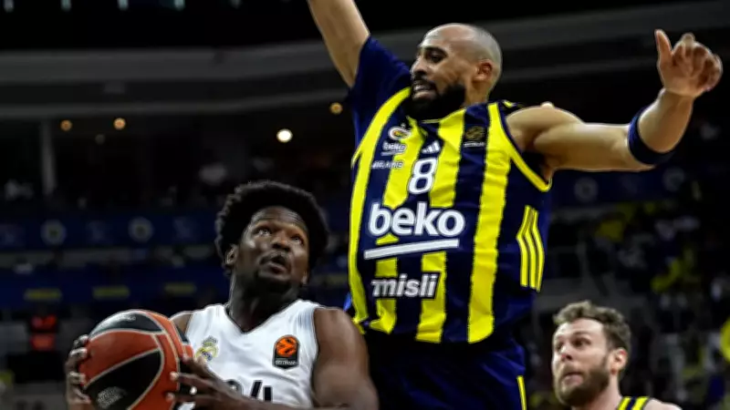 Anadolu Efes ile Fenerbahçe Beko, Süper Lig'de Zorlu Mücadeleye Hazırlanıyor