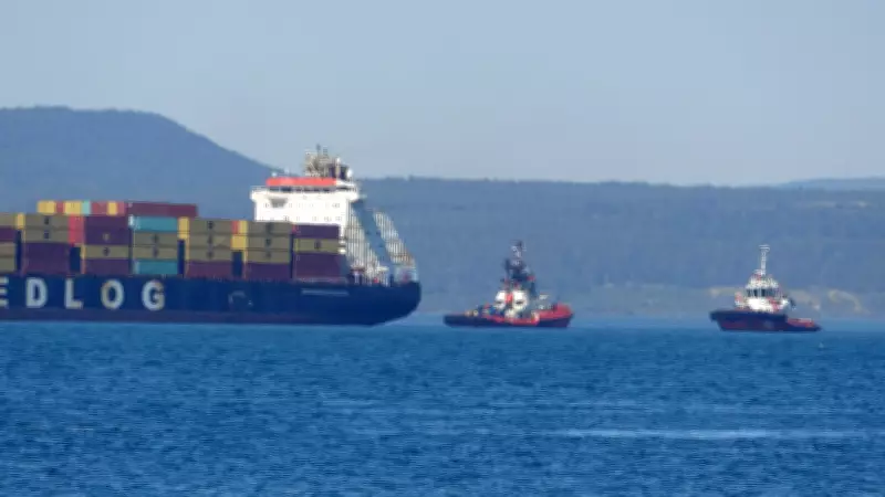 Çanakkale Boğazı'nda gemi arızası, geçişler çift yönlü kapatıldı