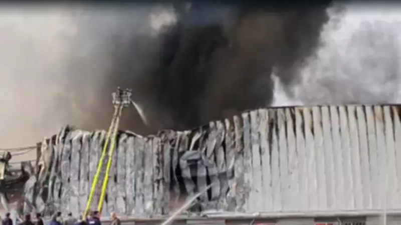 Ankara Yenimahalle'de Depo Yangını: İtfaiye Seferber Oldu