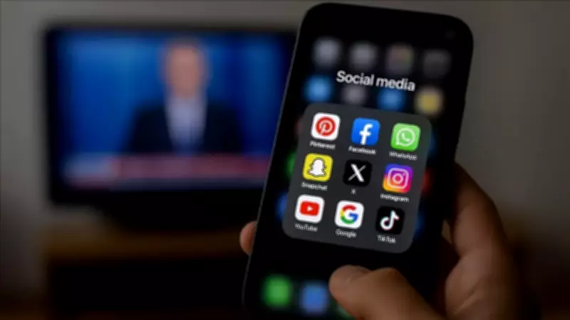 Anket: Gençler sosyal medyadan, yaşlılar televizyondan haber takip ediyor