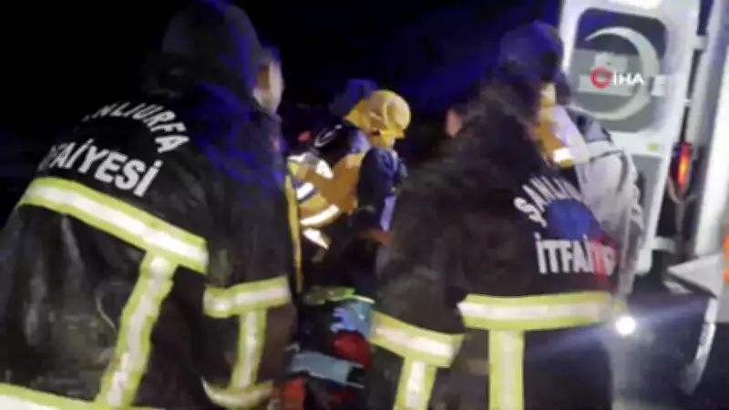 Şanlıurfa'da otomobil şarampole uçtu: Aynı aileden 5 kişi yaralandı