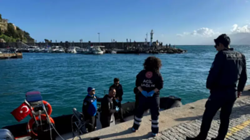 Antalya'da Deniz Faciası: Dalgalar Kuzeni Aldı, Kurtarmaya Çalışan İki Kardeş Tehlike Atlattı