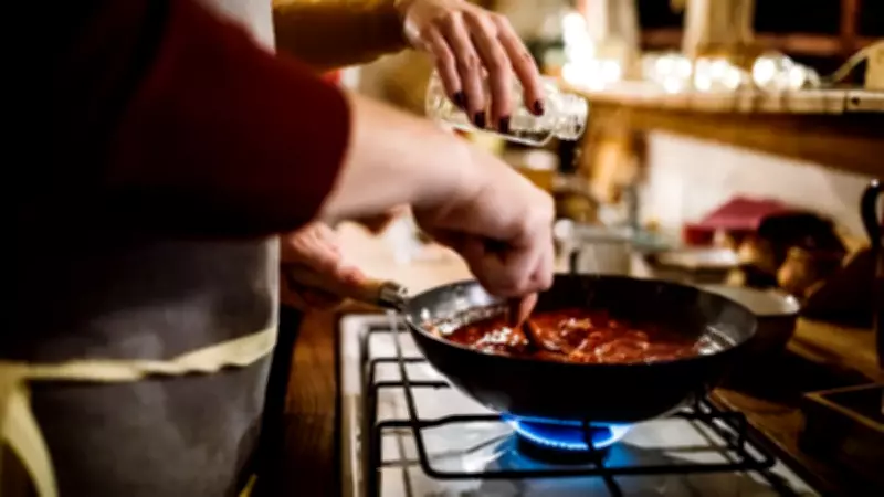 Astrolojiye Göre Mutfağın Gerçek Ustaları: Hangi Burçlar Lezzet Harikası?