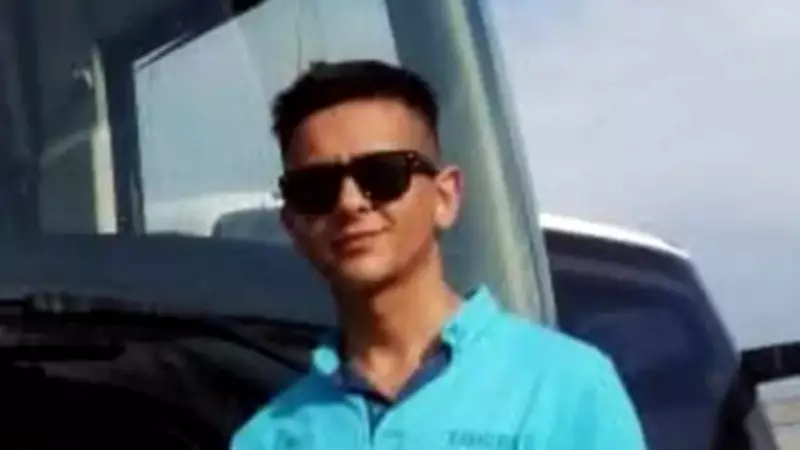 Çay Bahçesinde Yüksek Ses Uyarısı Bıçaklı Saldırıya Dönüştü: Garson Ağır Yaralı