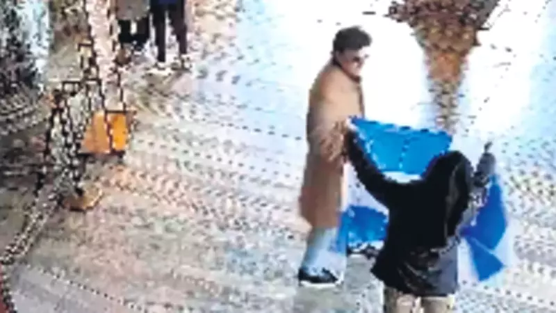 Ayasofya Camii'nde Provokatif Eylem: İki Yabancı Uyruklu Şahıs Tutuklandı