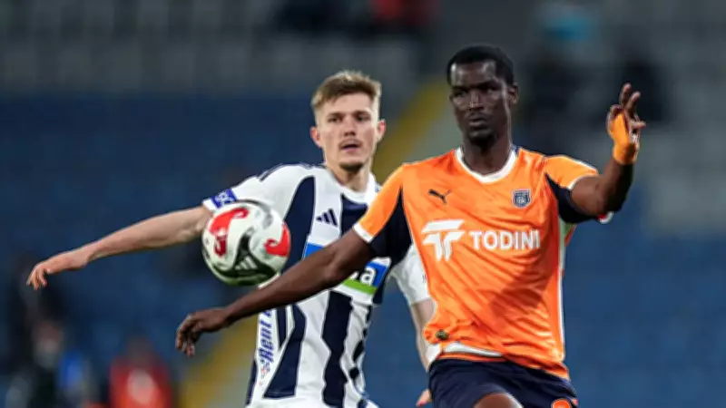 Başakşehir, Kasımpaşa'yı 4-0'la Geçti: Shomurodov'dan Çifte Gol