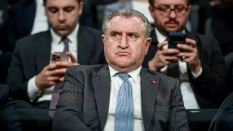 Bakan Bak'tan 1. Lig'e Yükselen Bursaspor ve Batman Petrolspor'a Tebrik Mesajı