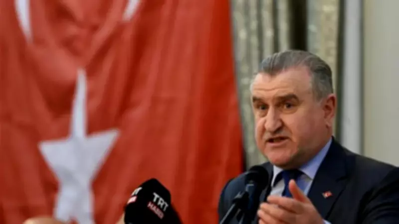 Bakan Bak'tan Avrupa Şampiyonu Furkan Özbek'e Kutlama Mesajı