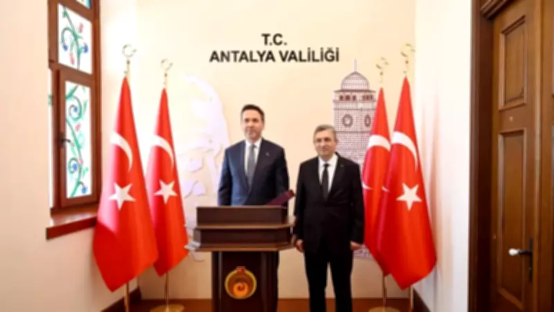 Bakan Bayraktar Antalya Valiliği'ni Ziyaret Etti