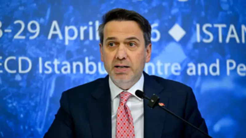 Bakan Bayraktar'dan Özgür Özel'e Sert Tepki: Asıl Kara Düzen Sizin Yanınızda