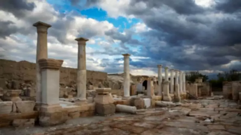 Bakan Ersoy Duyurdu: 2000 Yıllık 2 Metrelik Mermer Heykel Bulundu