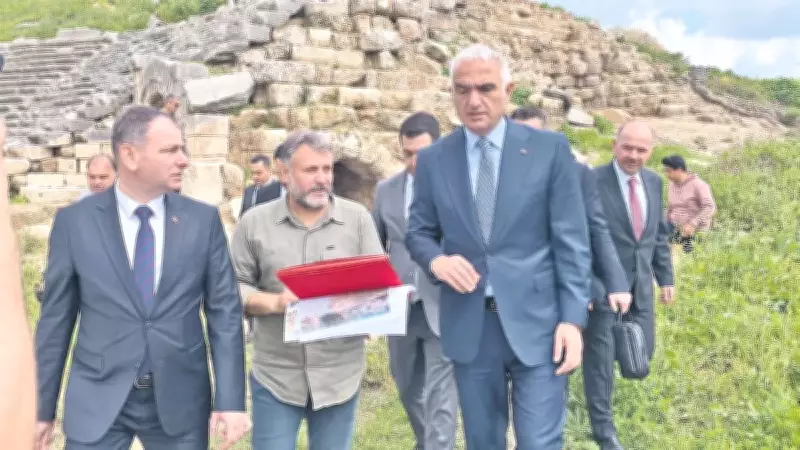 Bakan Ersoy: Tarihi Eser Kaçakçıları Hesap Verecek