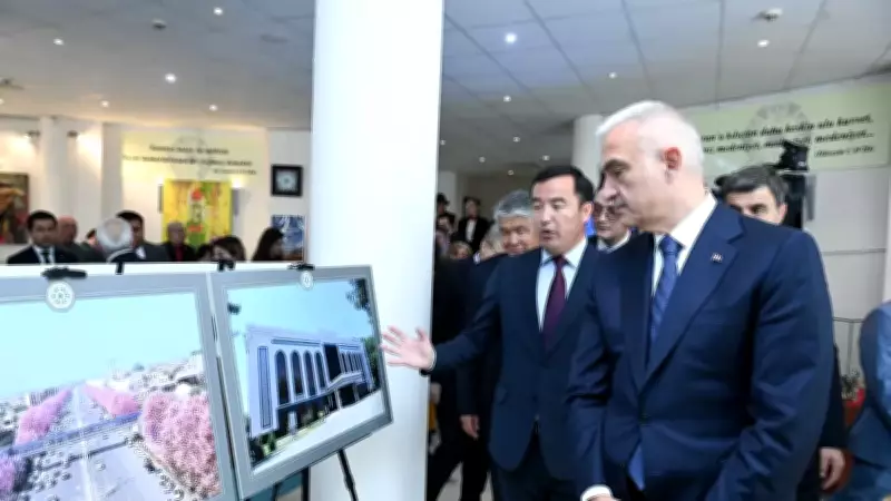 Bakan Ersoy'dan Dijital Çağ Uyarısı: 'Gönüllü Kültürel Yozlaşma Tehlikesi'