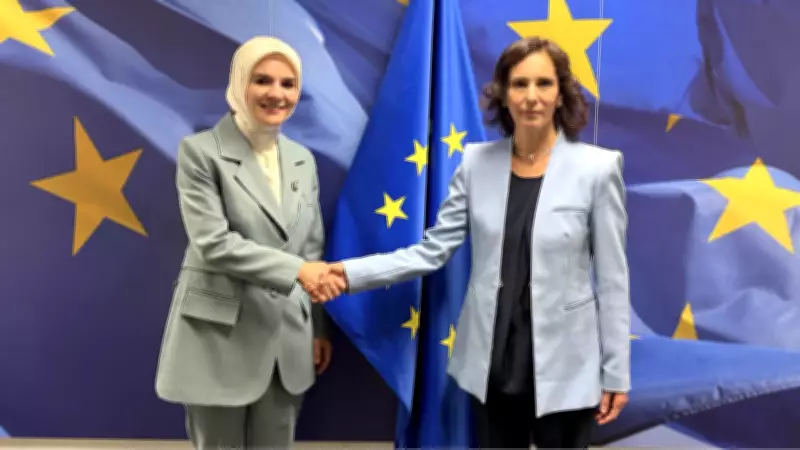 Bakan Göktaş Brüksel'de Türk Mahallesi'ni Ziyaret Etti