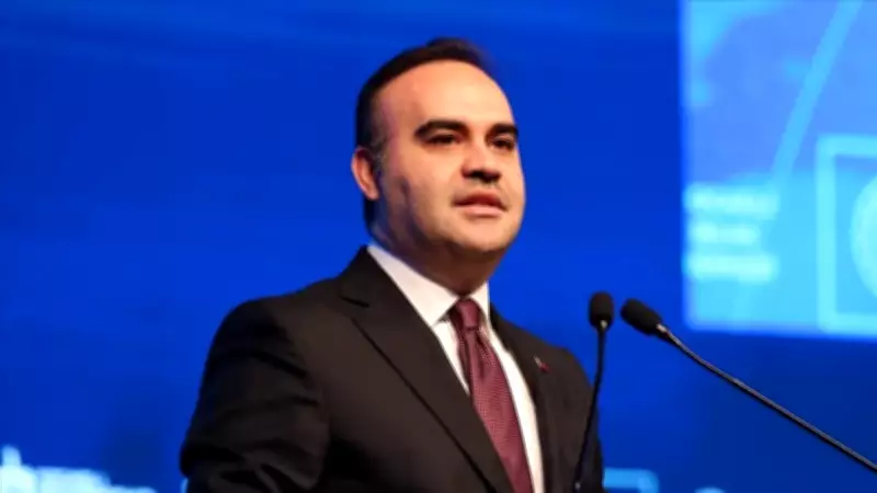 Bakan Kacır: Türkiye Ticaretin Yeni Merkezlerinden Biri Haline Geldi