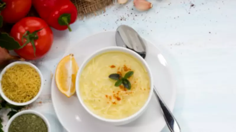 Bağışıklığı Güçlendiren Tavuklu Şehriye Çorbası Tarifi: Şifa Kaynağı Lezzet