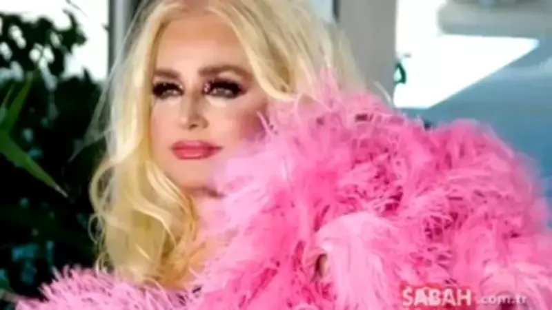 Banu Alkan 17 Yaş Küçük Sevgilisiyle Düğün Müjdesini Verdi: 'Yakında Düğün Var'