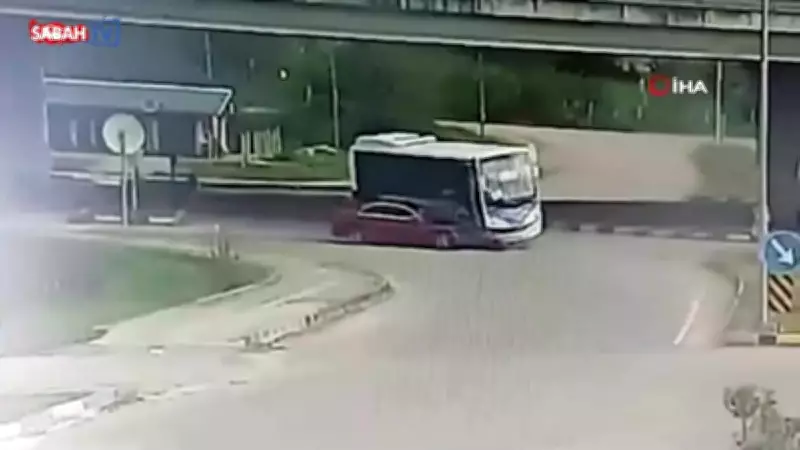 Bartın'da öğrenci otobüsünün devrildiği feci kazanın görüntüleri ortaya çıktı