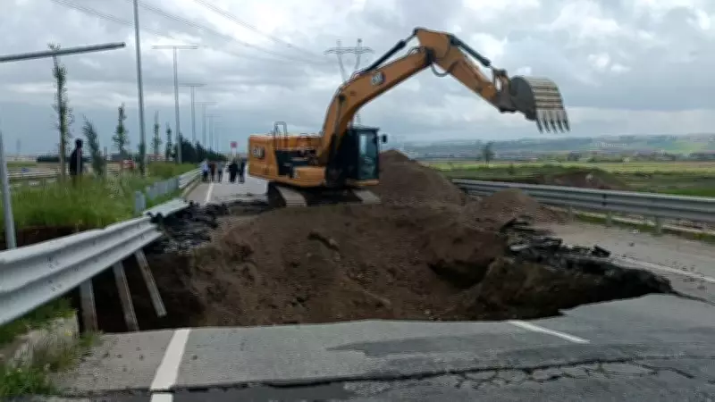 Batman'da Yoğun Yağışlar Yolu Çökertti: Güney Çevre Yolu Trafiğe Kapatıldı