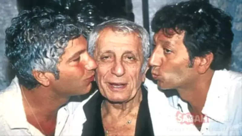 Behzat Uygur 63. Yaşını Ailesiyle Kutladı, Doğum Günü Karesi Sosyal Medyada Olay Oldu