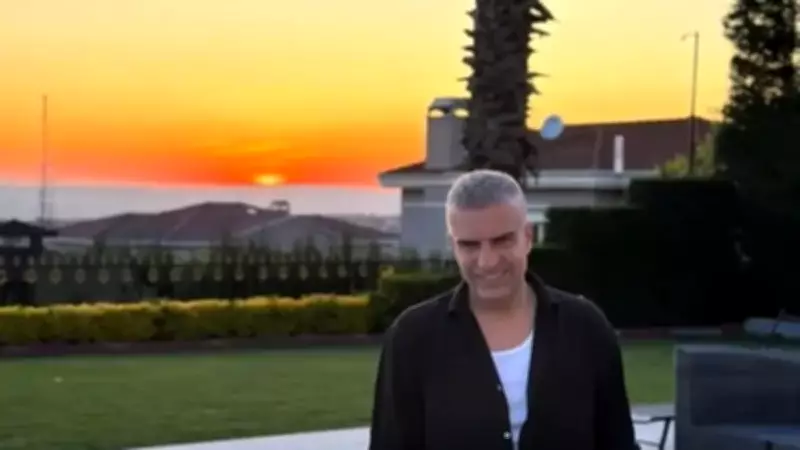 Berdan Mardini'nin Sarayı Andıran Beyaz Köşkü Herkesi Büyülüyor