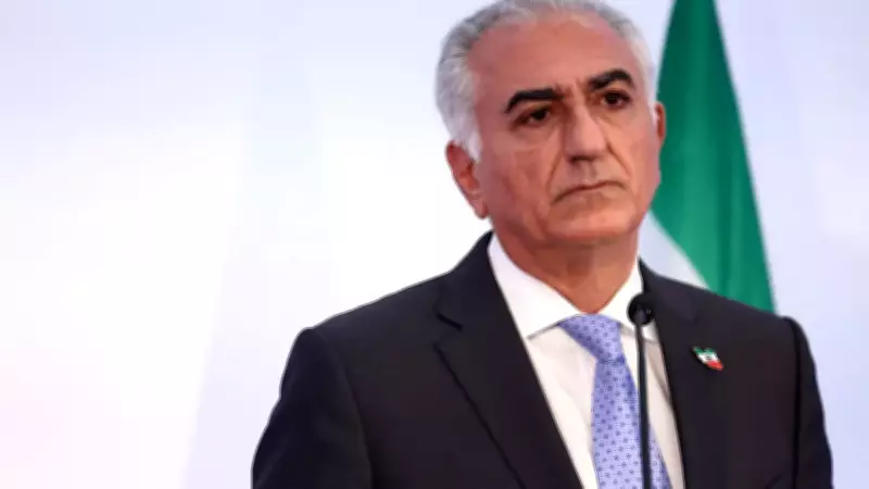Berlin'de İran'ın devrik Şahı'nın oğlu Rıza Pehlevi'ye kırmızı sıvı saldırısı